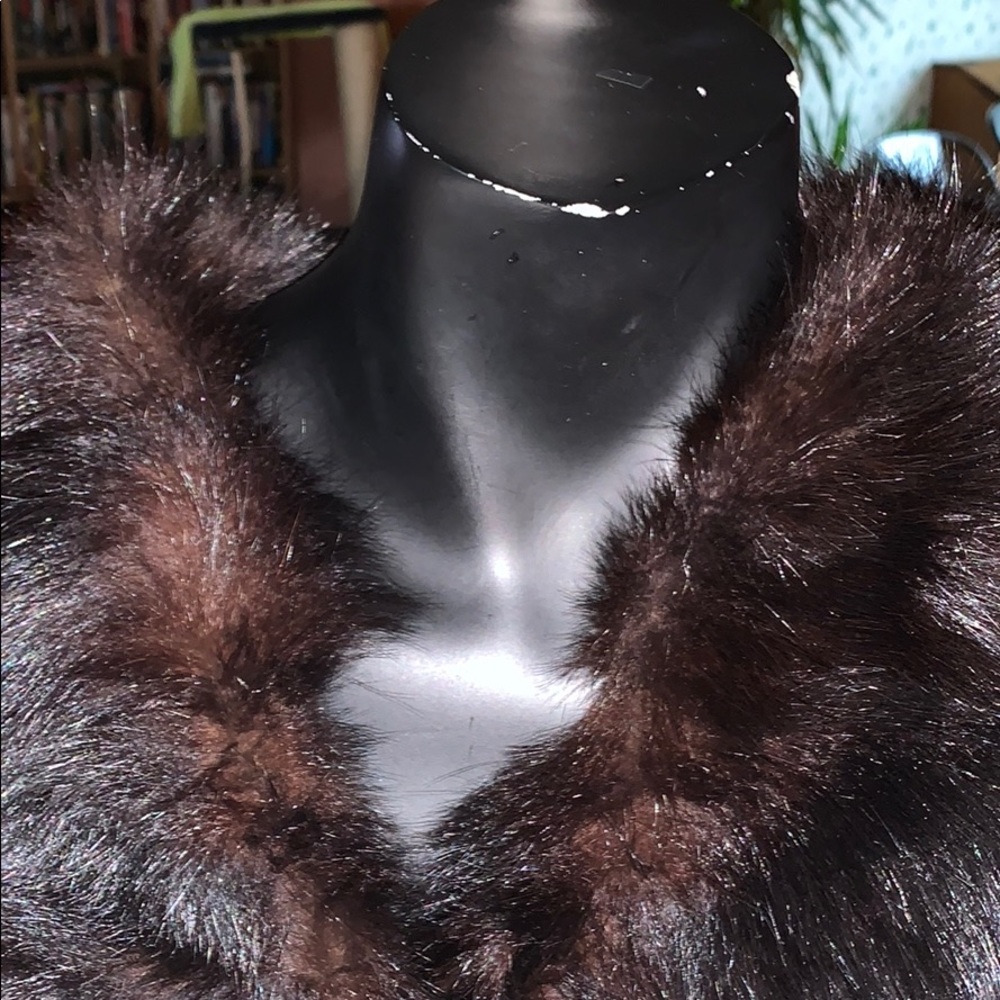 Robinov & Spear new york genuine fur cape shaw - Picture 5 of 8